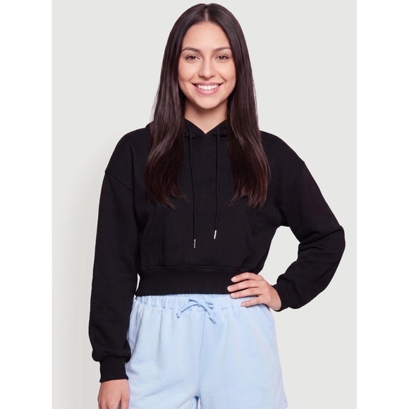 Ambiance Tops - Women's Black Cropped Fleece Hoodie – Ambiance – Medium – NWOT